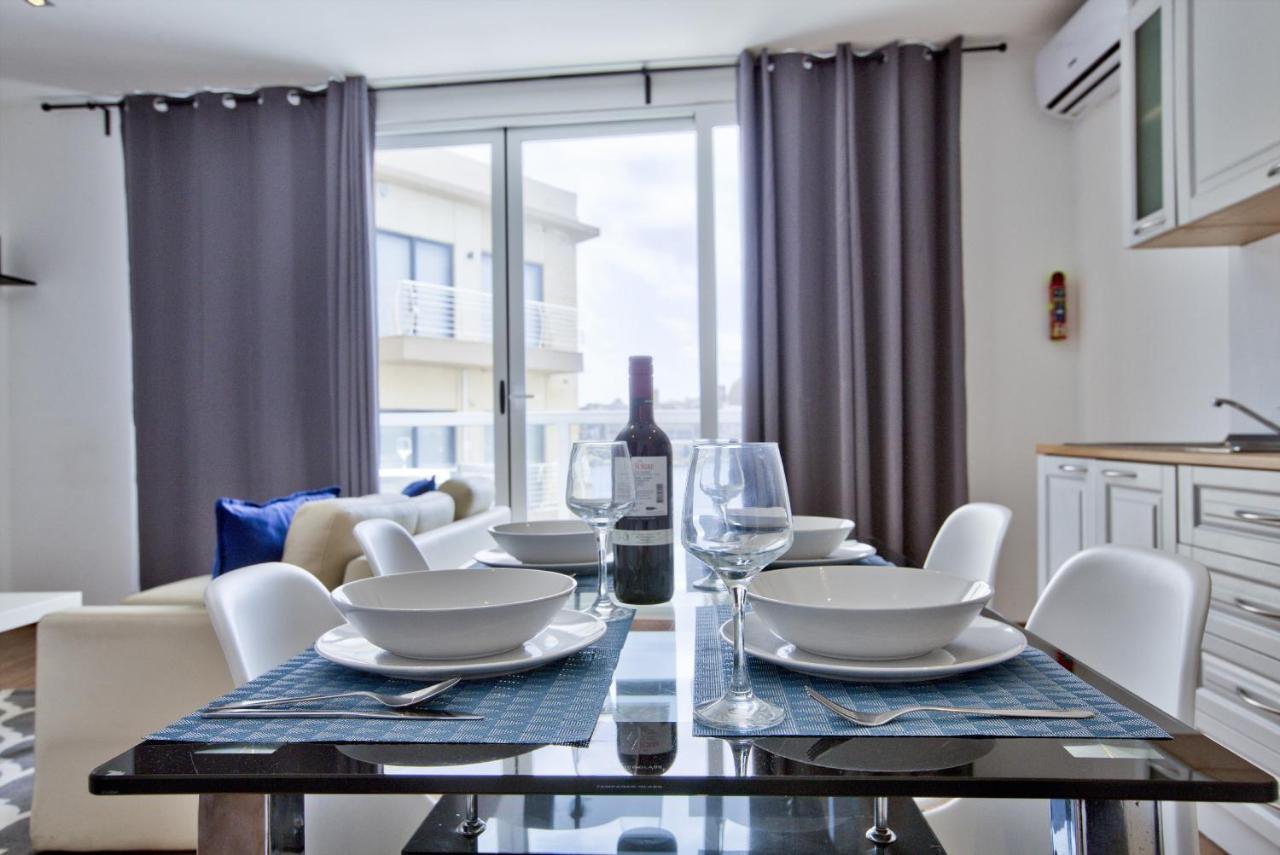 Bastions Seaview Apartments And Duplex Penthouse In Sliema By Shortletsmalta Extérieur photo