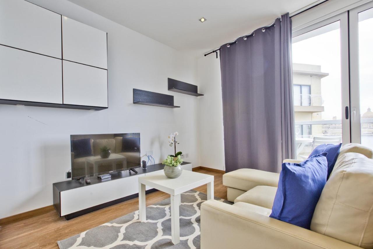 Bastions Seaview Apartments And Duplex Penthouse In Sliema By Shortletsmalta Extérieur photo