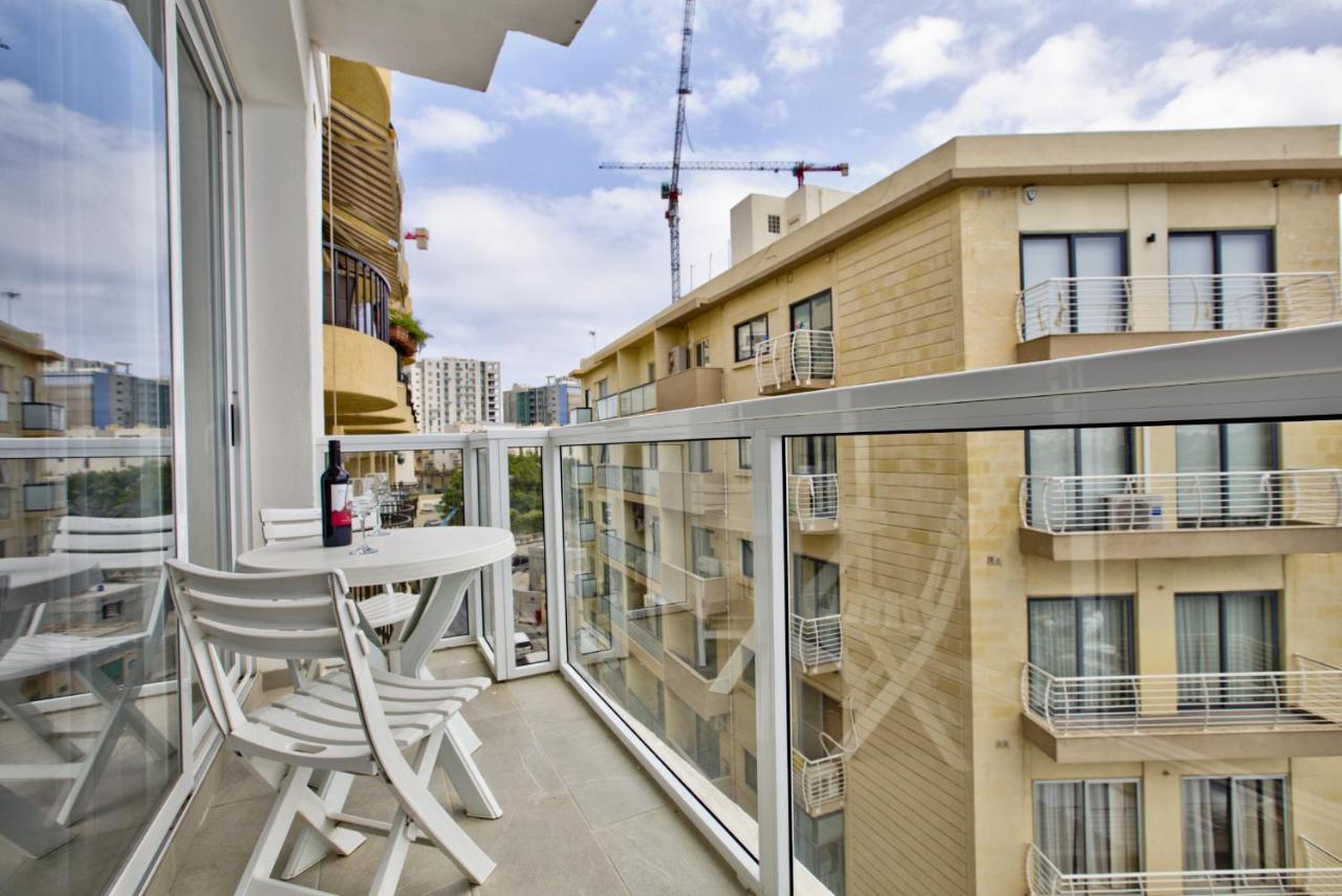 Bastions Seaview Apartments And Duplex Penthouse In Sliema By Shortletsmalta Extérieur photo