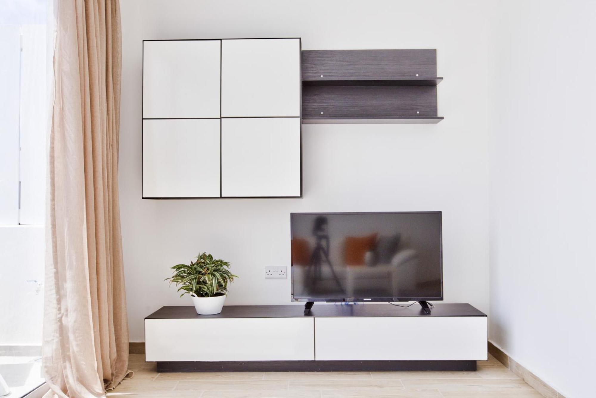 Bastions Seaview Apartments And Duplex Penthouse In Sliema By Shortletsmalta Extérieur photo