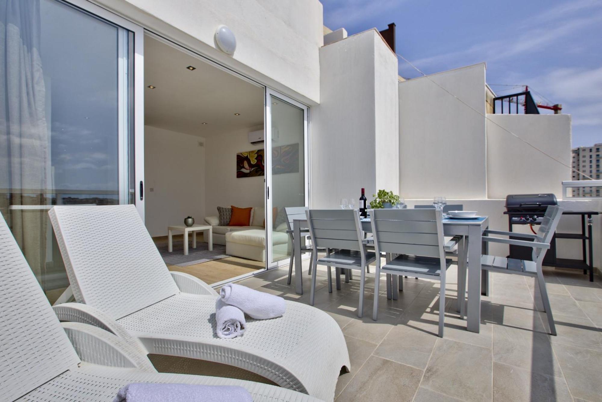 Bastions Seaview Apartments And Duplex Penthouse In Sliema By Shortletsmalta Extérieur photo